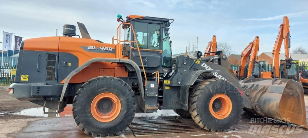 Doosan DL 480-7 Excavadoras de ruedas