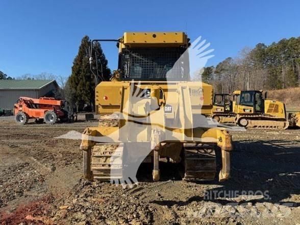 CAT D6T XL Buldozer sobre oruga
