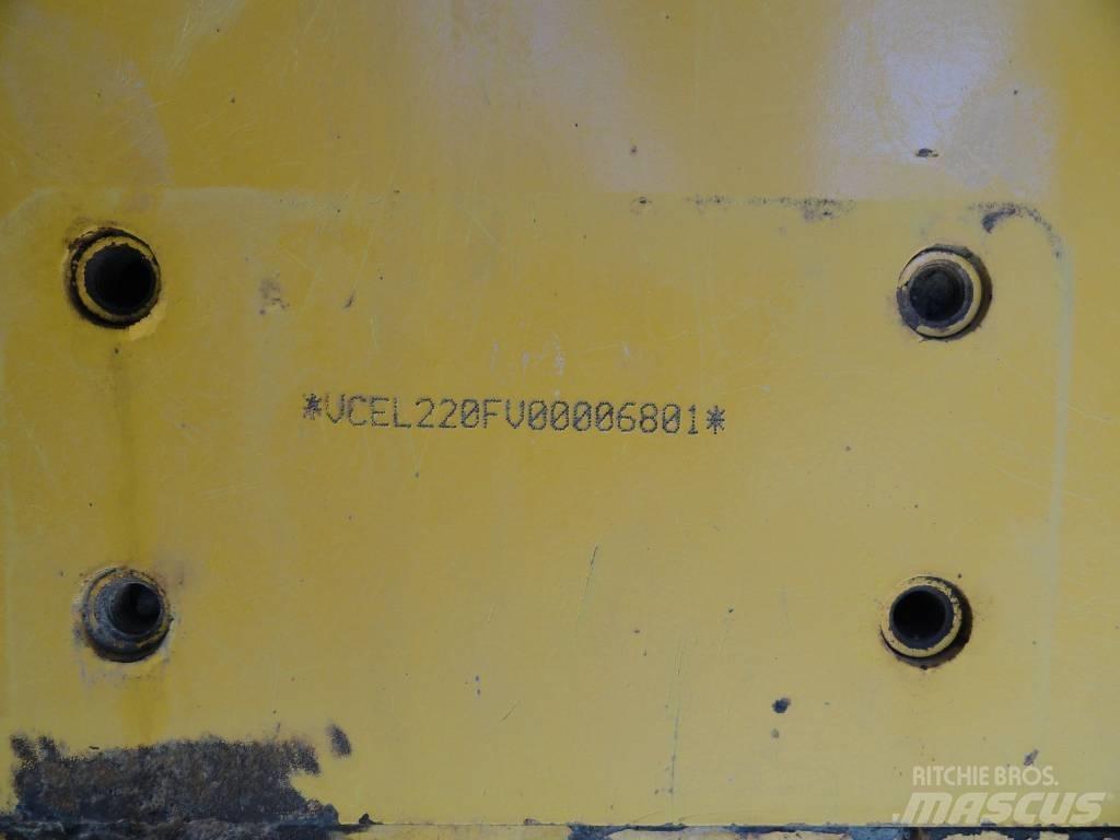 Volvo L 220 F Cargadoras sobre ruedas