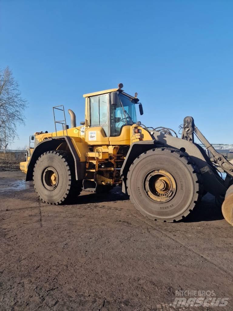 Volvo L 220 F Cargadoras sobre ruedas