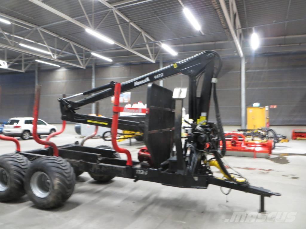 Nokka 4472 + MV1124 Remolques forestales