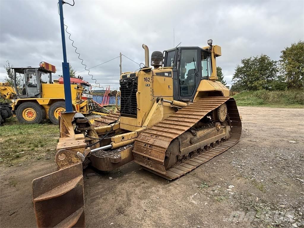 CAT D6N LGP Buldozer sobre oruga