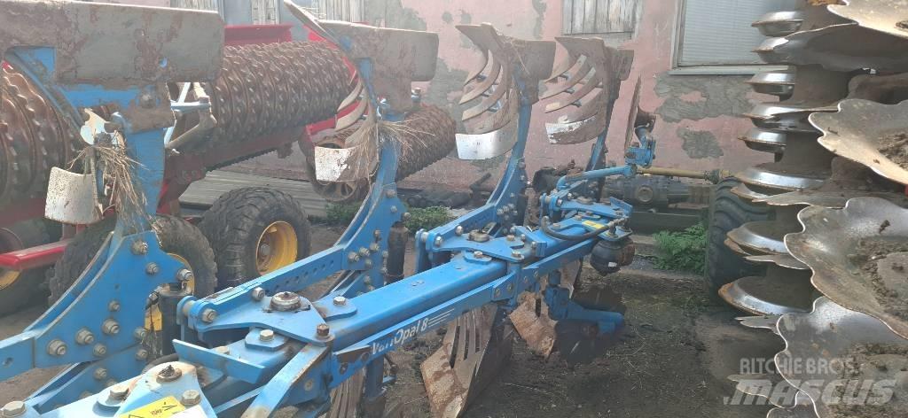 Lemken Vari-Opal 8 X Arados reversibles suspendidos