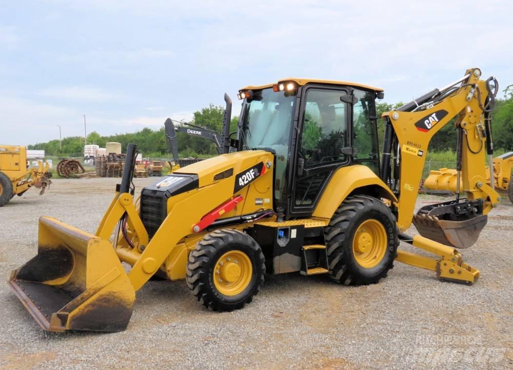 CAT 420F2 Retrocargadoras