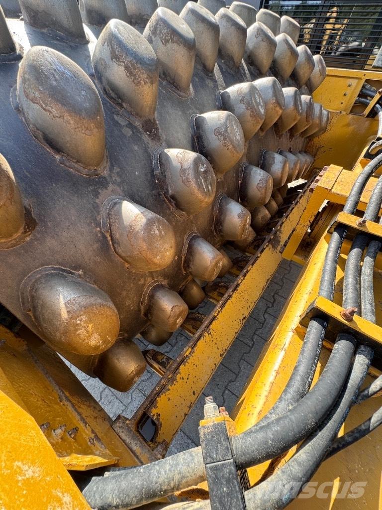 CAT CP 68 B Compactadores de suelo