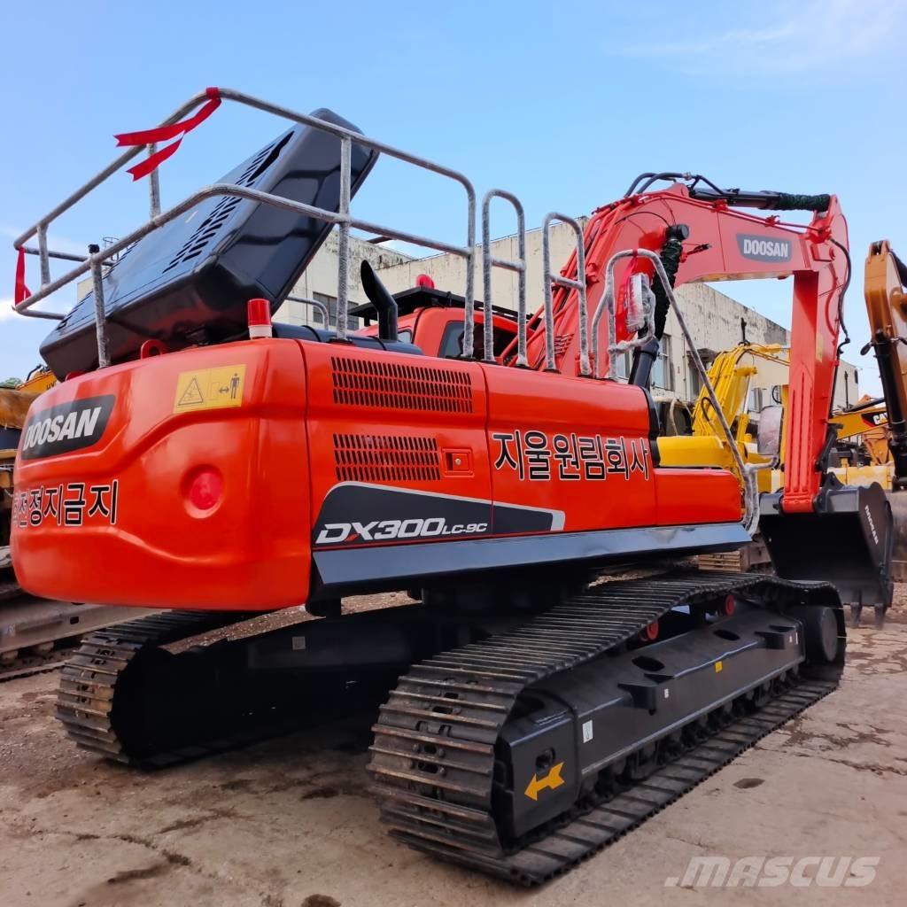 Doosan DX 300 LC Excavadoras de cadenas