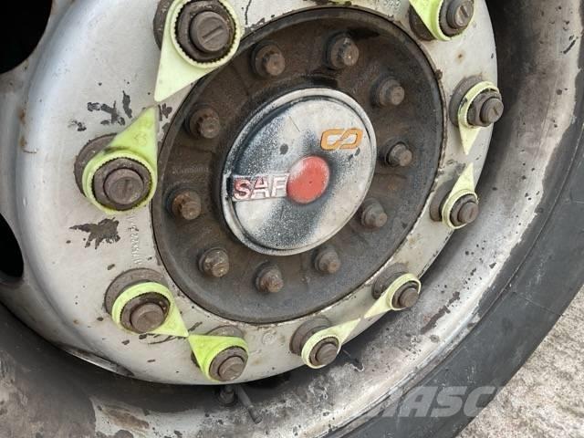  Colson Scrap Trailer Bañera