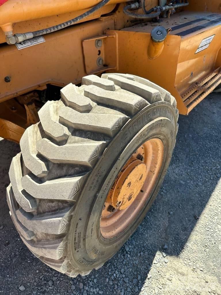 CASE 570 M XT Cargadoras sobre ruedas
