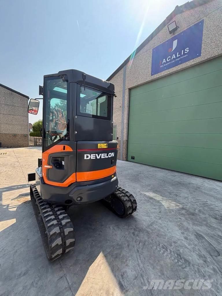 Doosan DX27Z-7 Mini excavadoras < 7t
