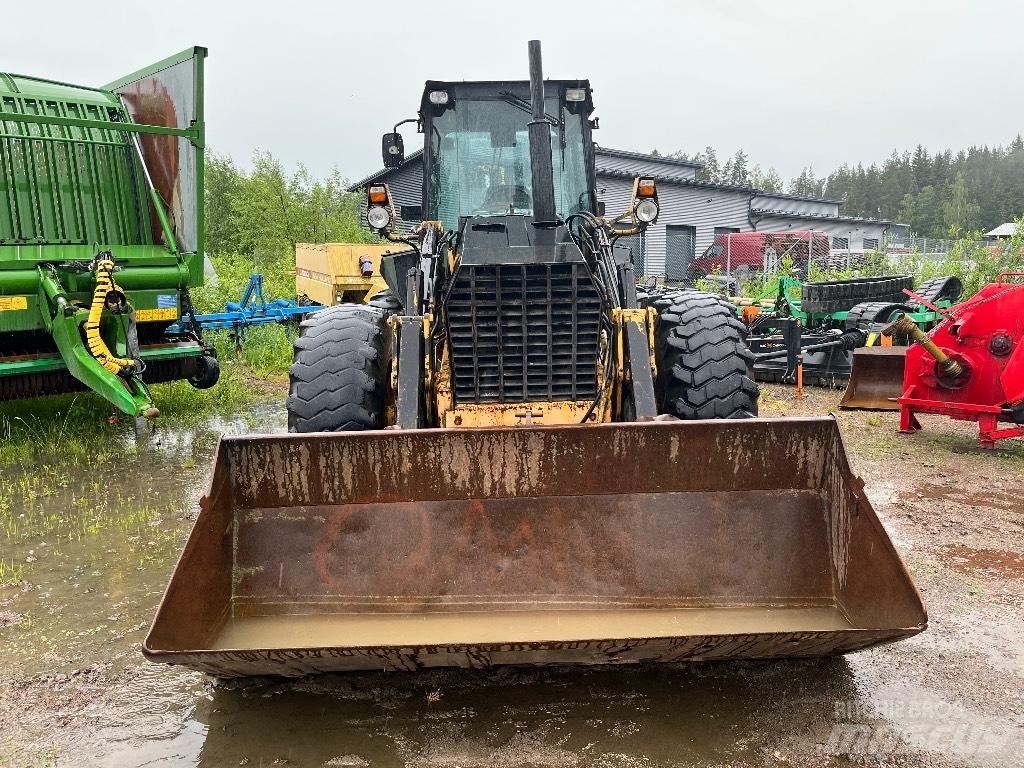 Lännen C10 Excavadoras de ruedas