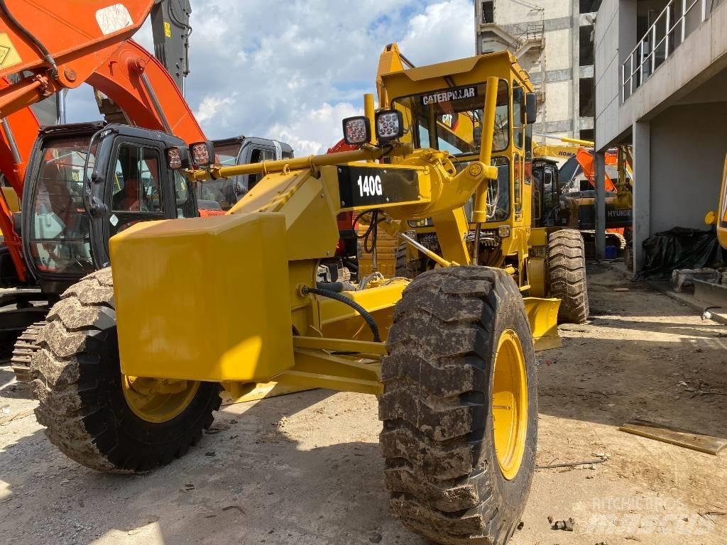 CAT 140 G Motoniveladoras