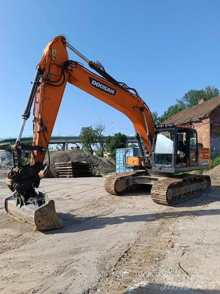 Doosan DX 225 LC-5 Excavadoras de cadenas