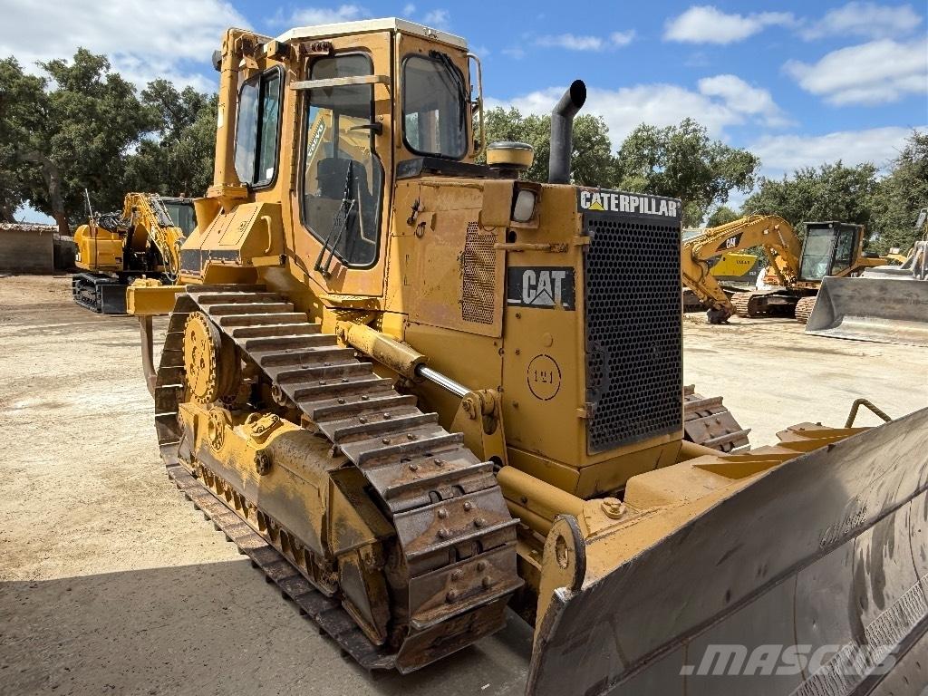 CAT D 5 H Buldozer sobre oruga