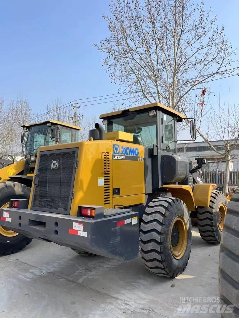 XCMG LW 300 FV Cargadoras sobre ruedas