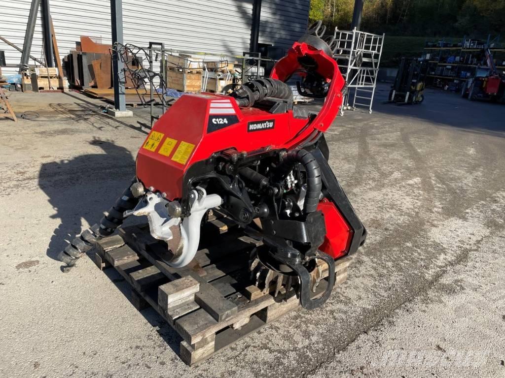 Komatsu C 124 Cosechadoras