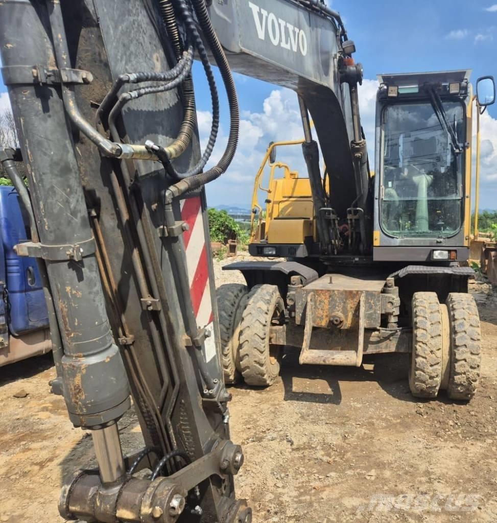 Volvo EW 145 Excavadoras de ruedas