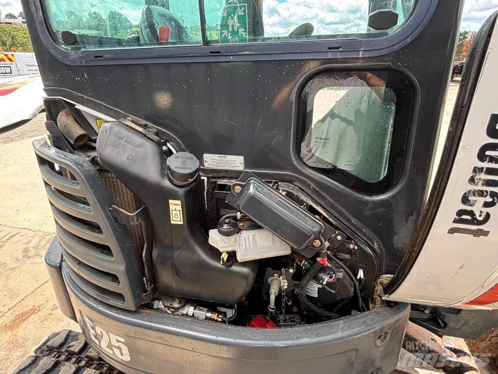 Bobcat E 25 Mini excavadoras < 7t
