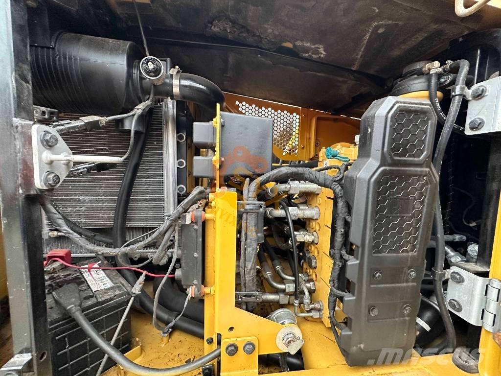 CAT 310 Excavadoras de cadenas