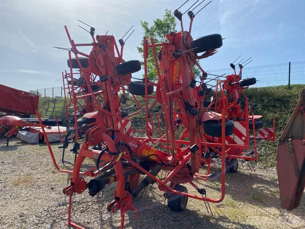 Kuhn GF8702 Rastrillos y henificadores