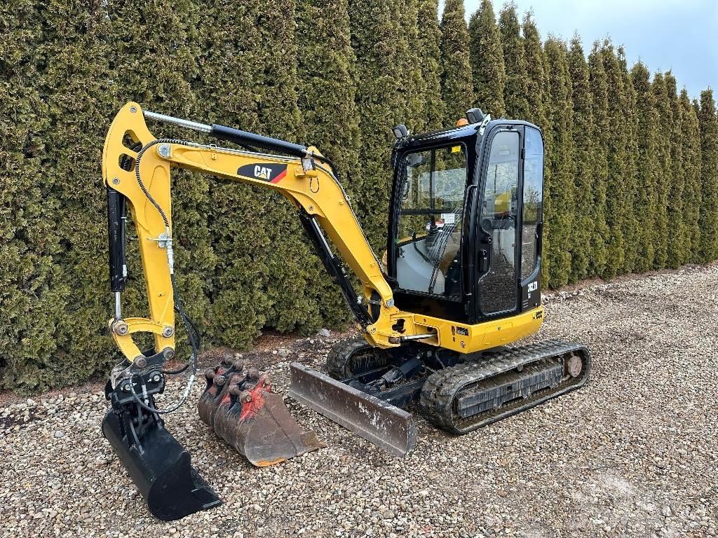 CAT 302.7 D CR Mini excavadoras < 7t