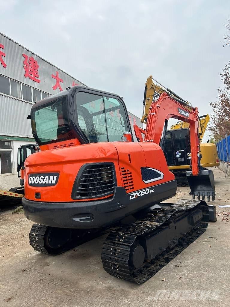 Doosan DX 60 Excavadoras de cadenas