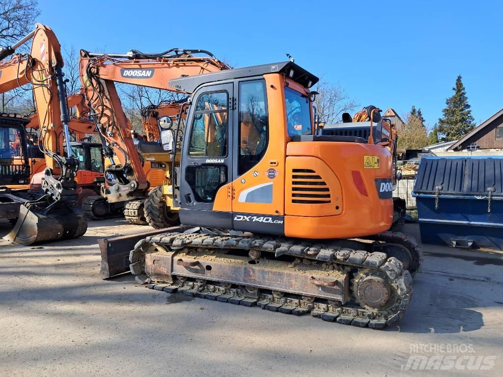 Develon DX 140 LCR-5 Excavadoras de cadenas