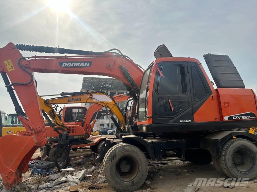 Doosan 150 W-7 Excavadoras de ruedas