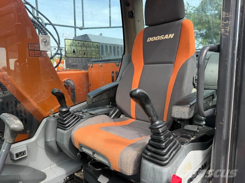 Doosan DX 140 LCR-5 Excavadoras de cadenas