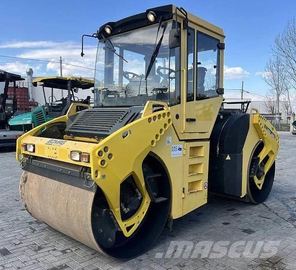 Bomag BW 161 AD-4 Rodillos de doble tambor