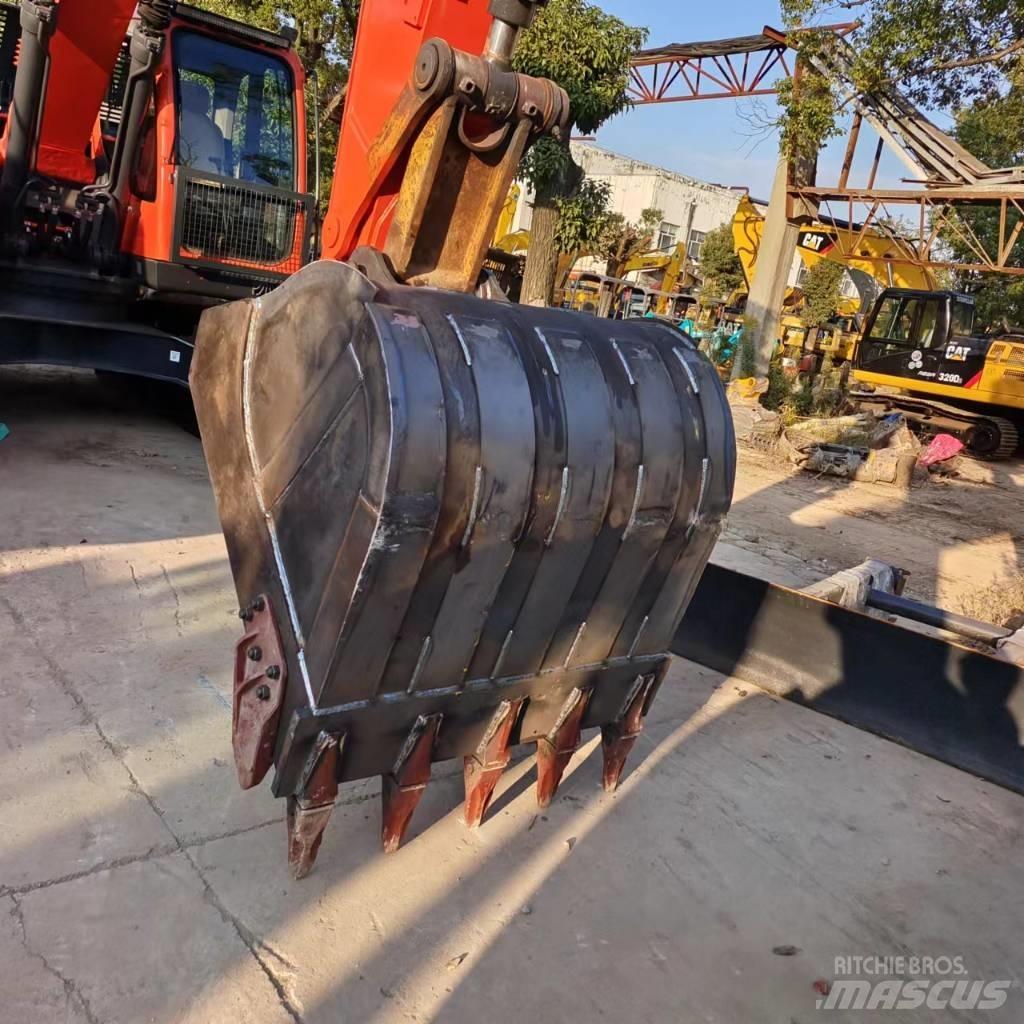 Doosan DX 225 LC Excavadoras de cadenas