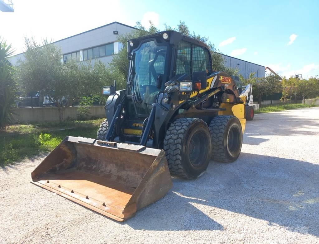 New Holland L320 Minicargadoras