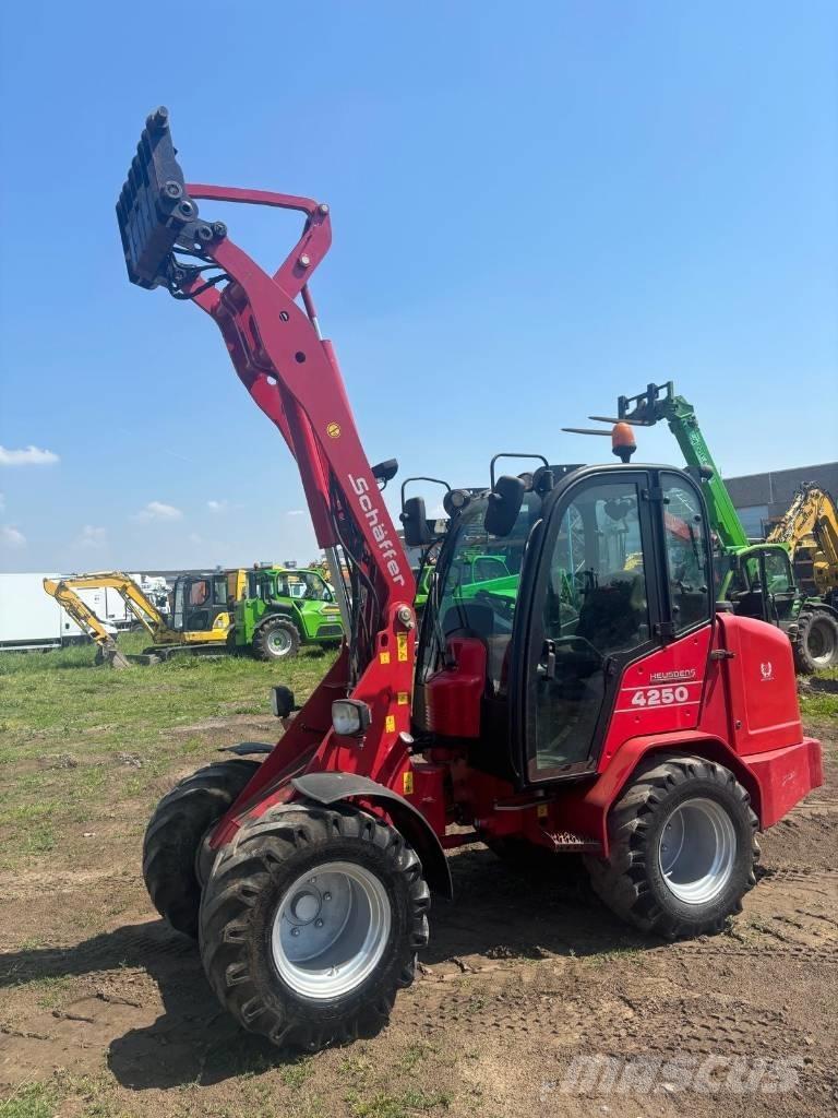 Schäffer 4250 Palas cargadoras