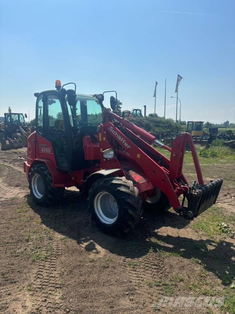 Schäffer 4250 Palas cargadoras