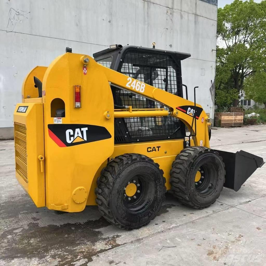 CAT 246 B Palas cargadoras
