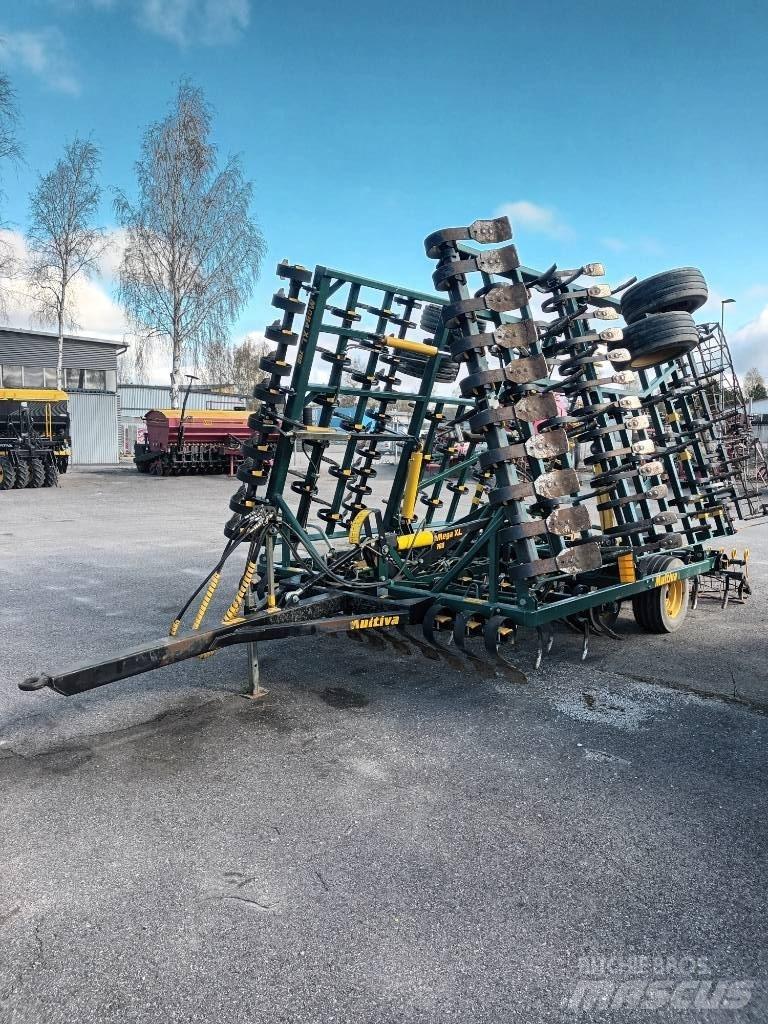 Multiva Mega XL Gradas