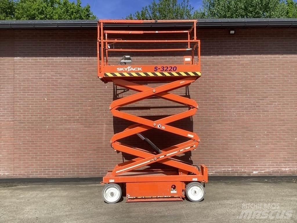 SkyJack SJIII3220 Plataformas tijera