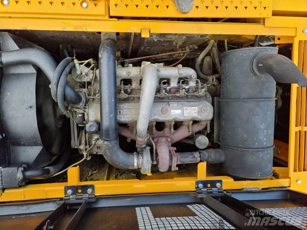 JCB JS 220 LC Excavadoras de cadenas
