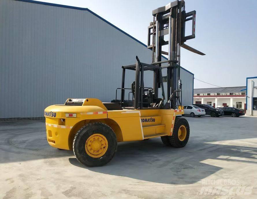 Komatsu FD 200 Carretillas diesel