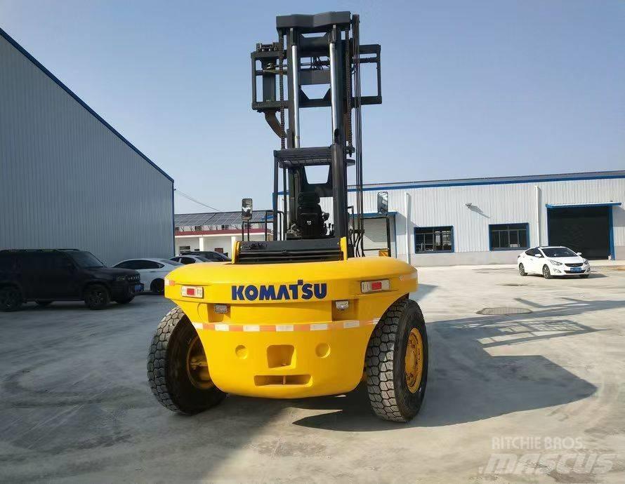 Komatsu FD 200 Carretillas diesel