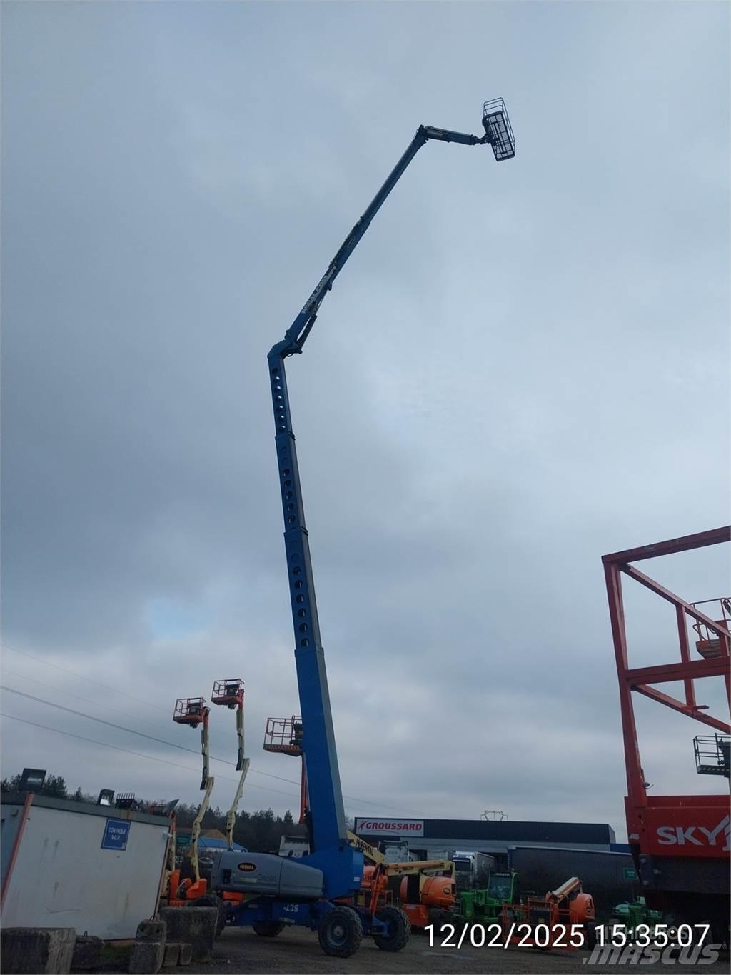 Genie Z135/70 Plataforma de trabajo articulada