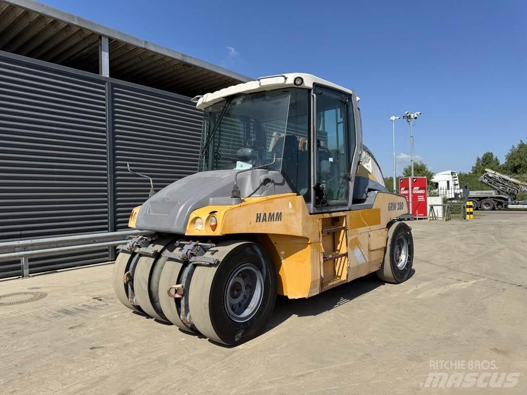 Hamm GRW 280-12H Rodillos sobre neumáticos