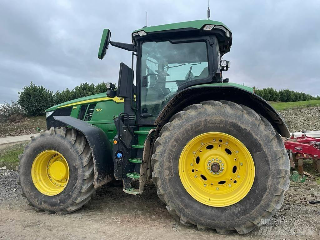 John Deere 7R 330 Tractores