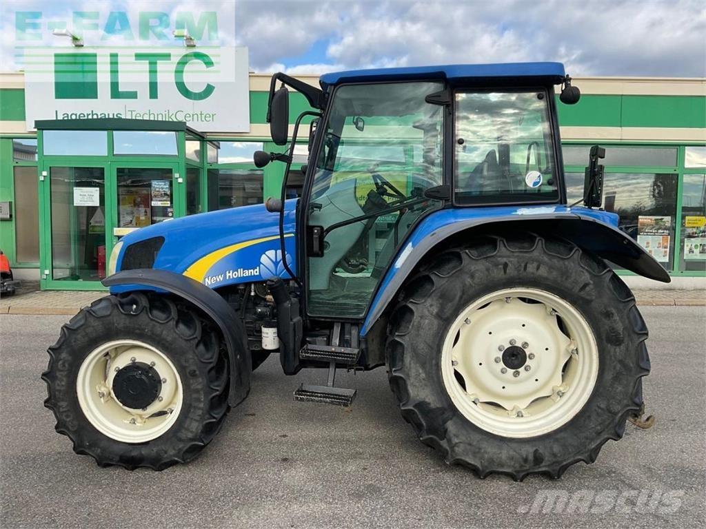 New Holland T 5030 Tractores