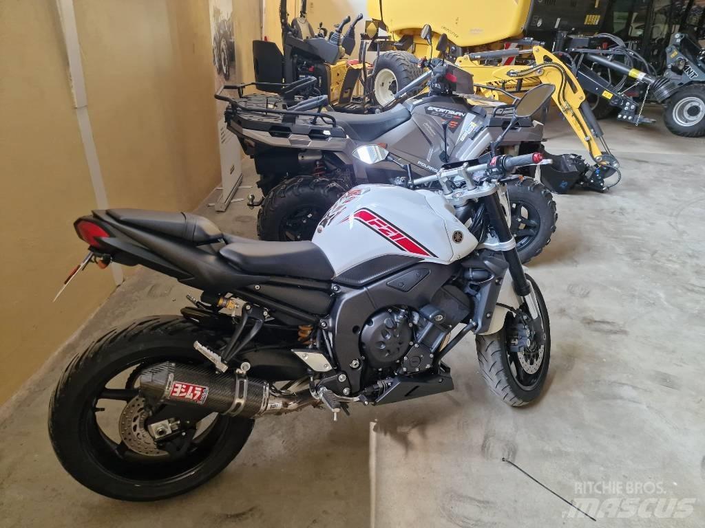 Yamaha FZ1 Transporte - Otros