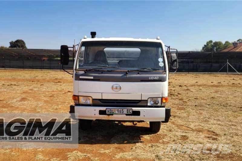 Nissan UD40 Otros camiones