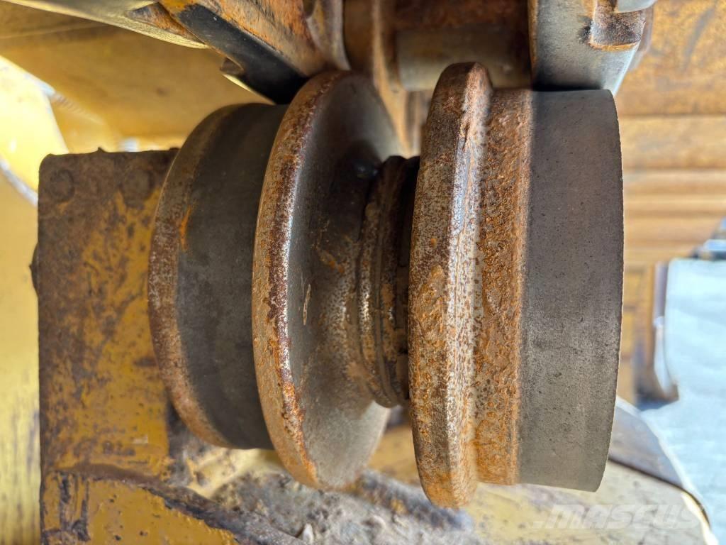 CAT D 6 K 2 LGP Buldozer sobre oruga