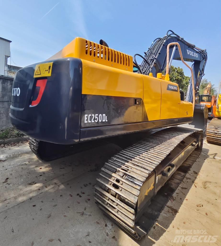 Volvo EC 250 D L Excavadoras de cadenas