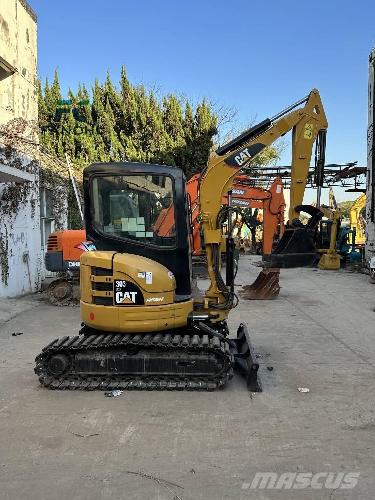 CAT 303 CR Mini excavadoras < 7t