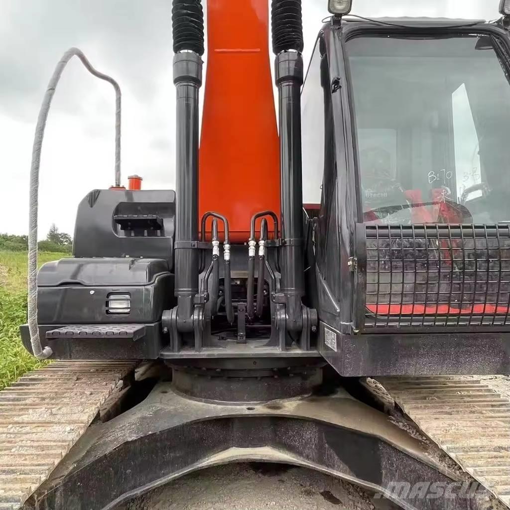 Hitachi ZX 200 Excavadoras de cadenas