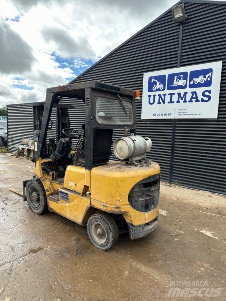 CAT GP 25 Carretillas LPG